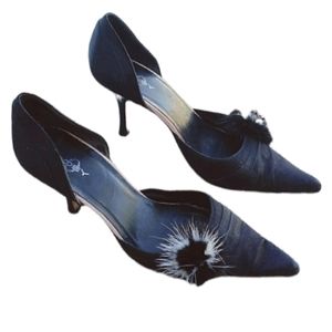 🌺JOEY "O" BLACK PUMPS.